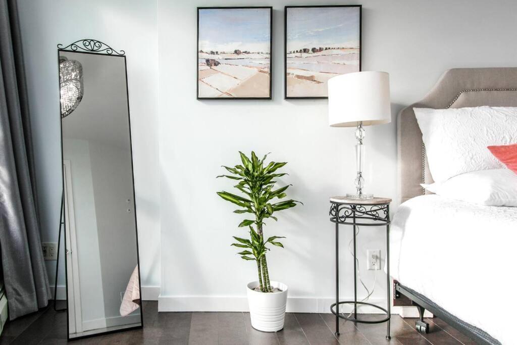 Downtown 1 Bedroom Water View Condo Vancouver Eksteriør billede